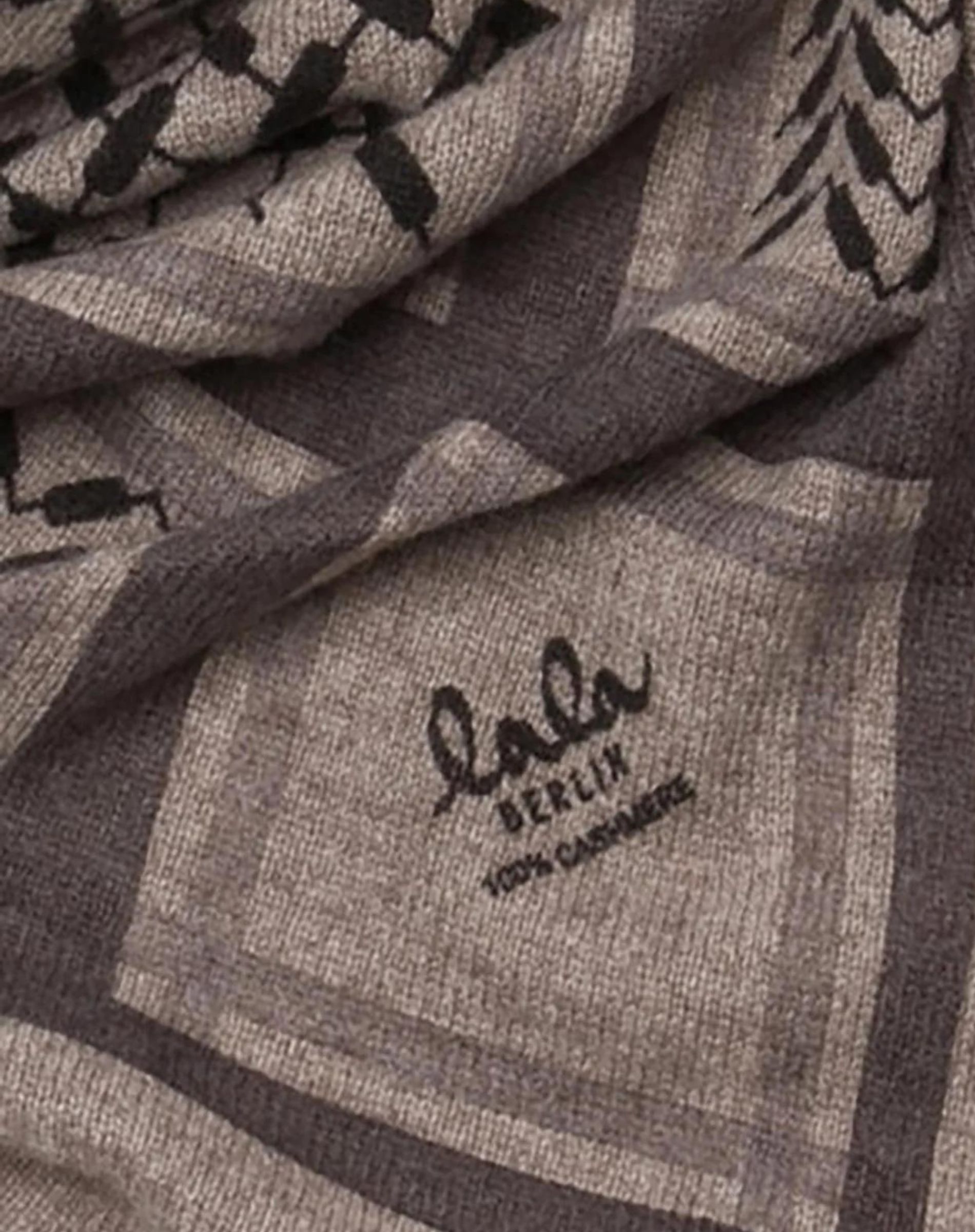 Lala Berlin - Triangle Trinity Classic M Tørklæde