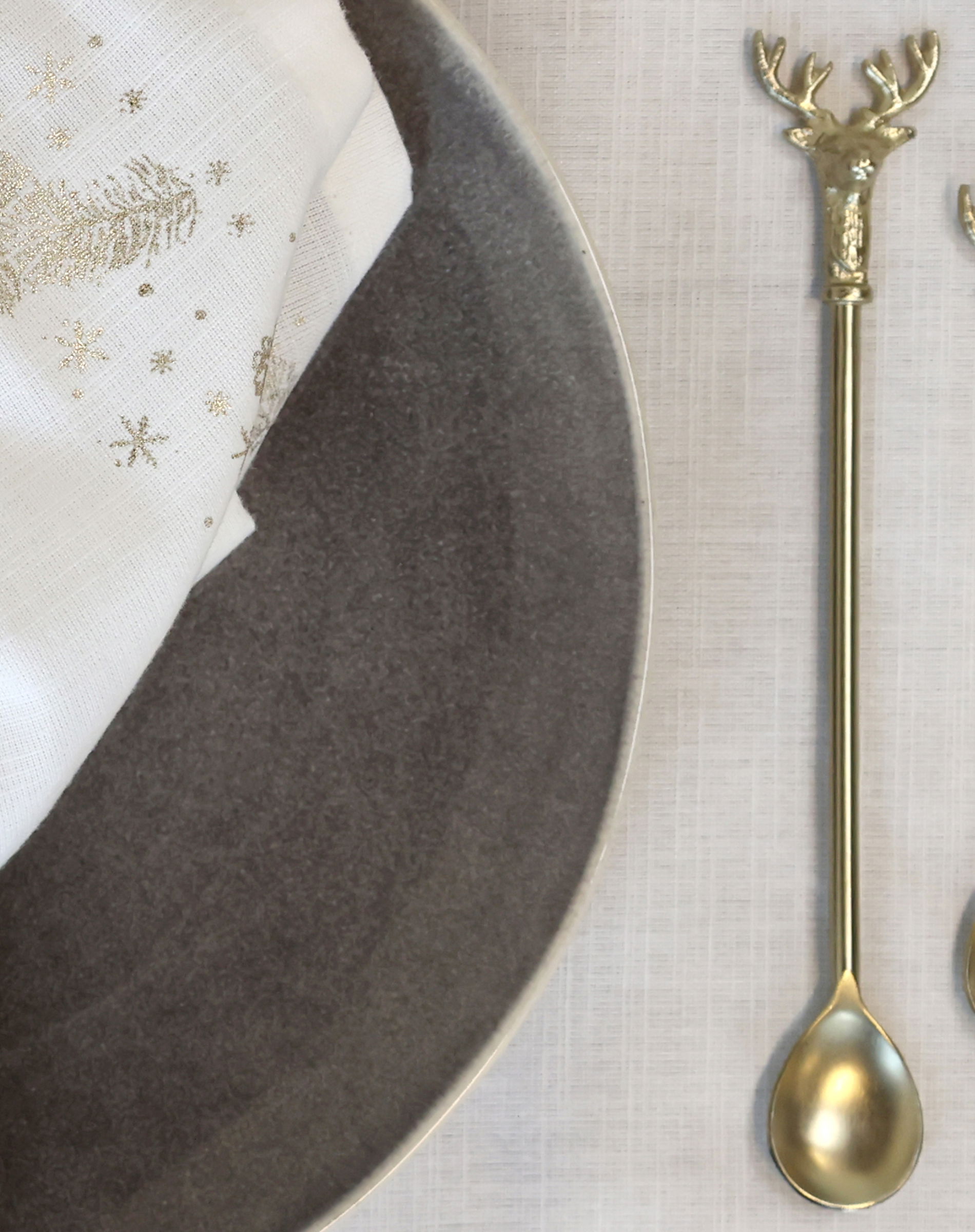 Juleske M/Kronhjort L19 - Messing