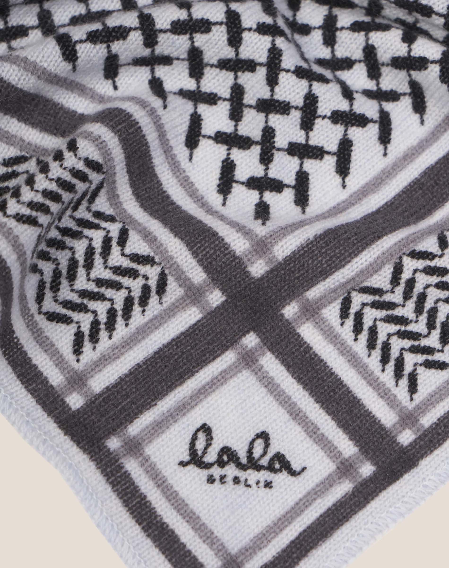 Lala Berlin Tørklæde - Triangle Trinity Classic XS