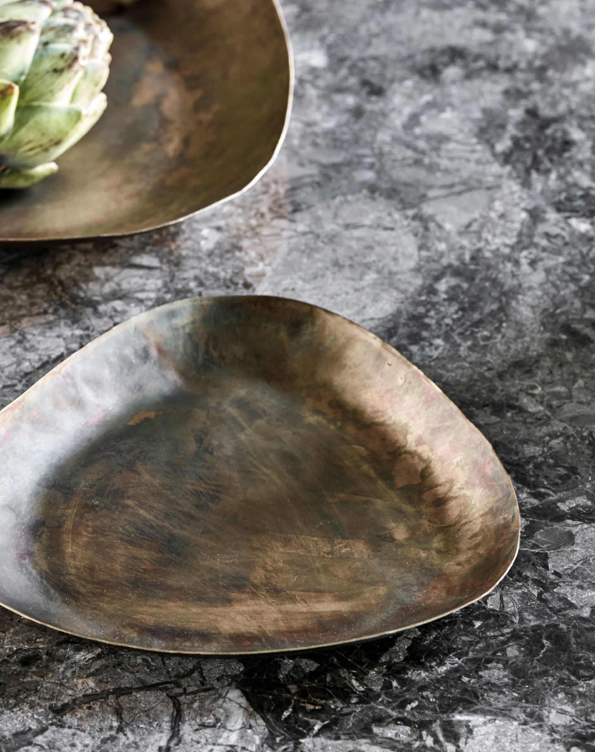 Tafa Bakke - Antique Brass - 20 x 20 Cm