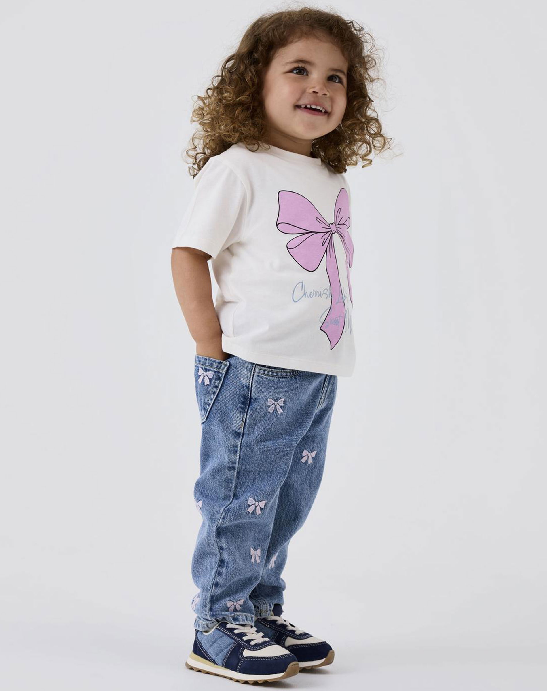 Bella Mom Emb Jeans