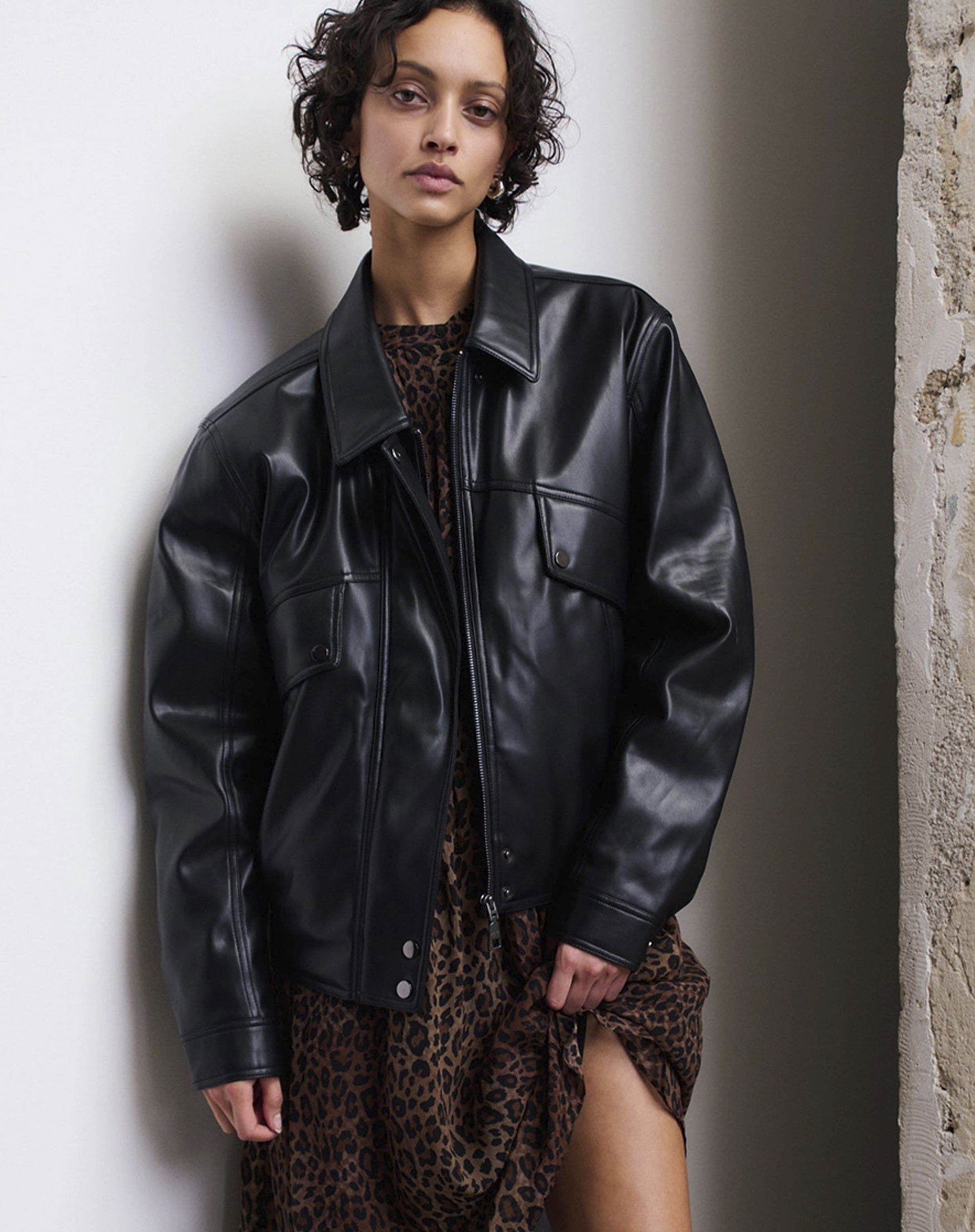 Julien Jakke - Black