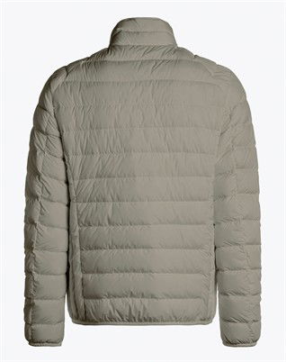 Parajumpers - Ugo Jakke - Atmosphere